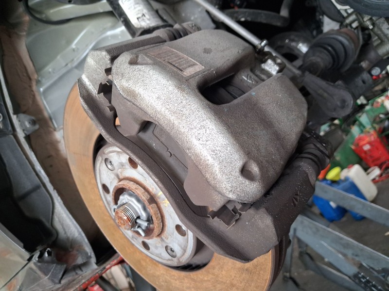 Recambio de pinza freno delantera derecha para peugeot 208 ii (ub_, up_, uw_, uj_) 1.2 puretech 100 referencia OEM IAM 164832168