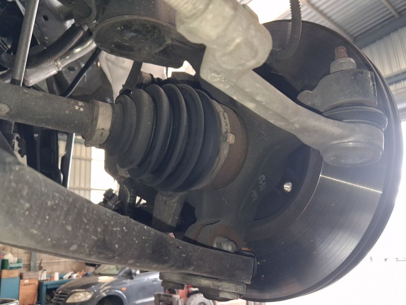 Recambio de mangueta delantera derecha para peugeot 208 ii (ub_, up_, uw_, uj_) 1.2 puretech 100 referencia OEM IAM 9826877980  