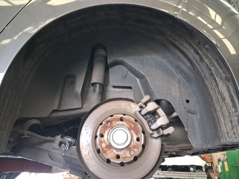 Recambio de plastico pase rueda tras. izq. para peugeot 208 ii (ub_, up_, uw_, uj_) 1.2 puretech 100 referencia OEM IAM 98681836