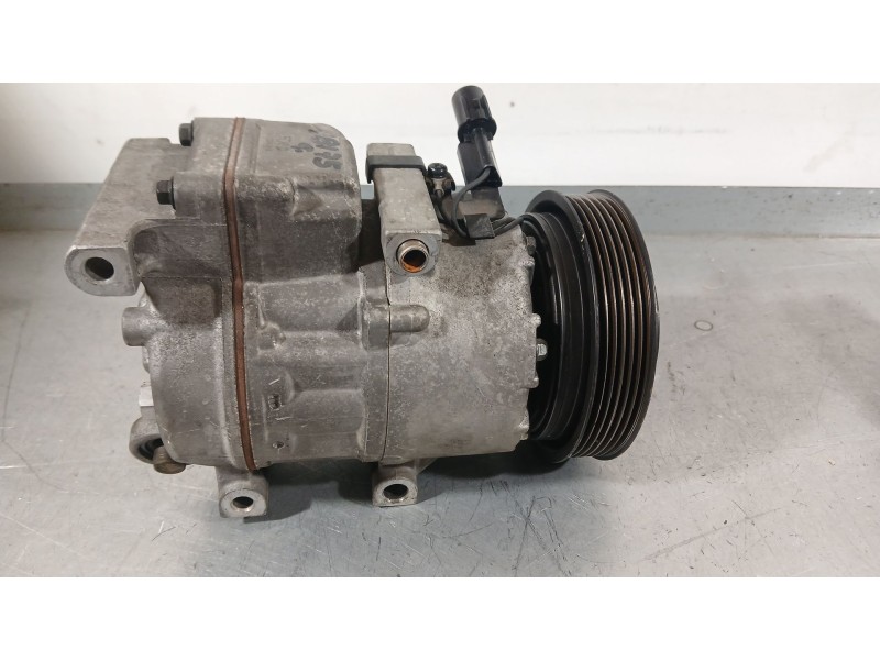 Recambio de compresor aire acondicionado para hyundai i30 (fd) 1.4 referencia OEM IAM 977012H002  