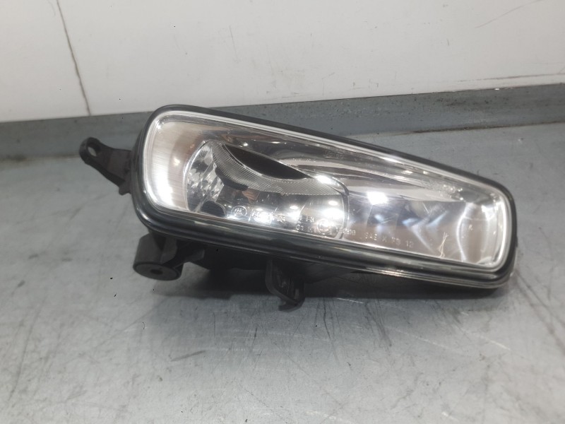 Recambio de faro antiniebla derecho para ford focus iii 1.0 ecoboost referencia OEM IAM 1874687  