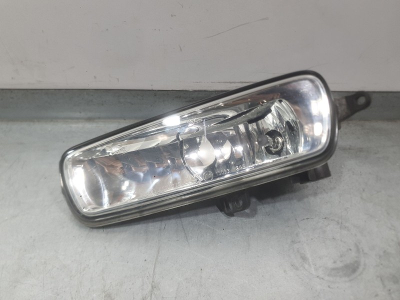 Recambio de faro antiniebla izquierdo para ford focus iii 1.0 ecoboost referencia OEM IAM 1874688  