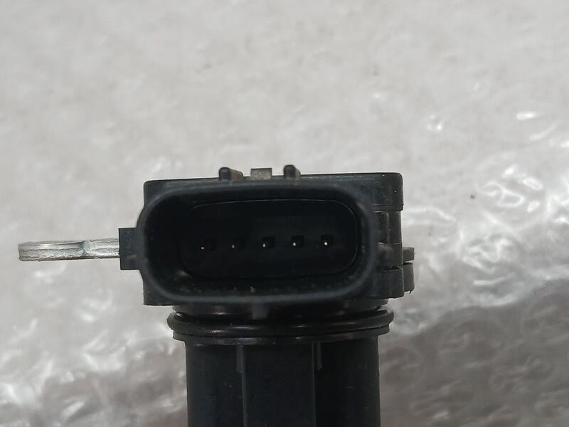 Recambio de caudalimetro para toyota rav 4 exclusive referencia OEM IAM 222040V020 DENSO 974005380 