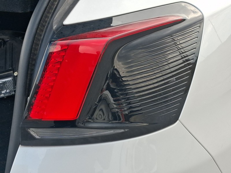 Recambio de piloto trasero derecho exterior para peugeot 3008 ii suv (mc_, mr_, mj_, m4_) 1.5 bluehdi 130 referencia OEM IAM 981
