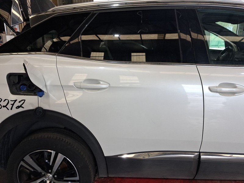Recambio de puerta delantera derecha para peugeot 3008 ii suv (mc_, mr_, mj_, m4_) 1.5 bluehdi 130 referencia OEM IAM 9812306280