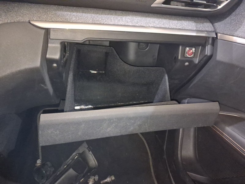 Recambio de guantera para peugeot 3008 ii suv (mc_, mr_, mj_, m4_) 1.5 bluehdi 130 referencia OEM IAM 16180684ZD  