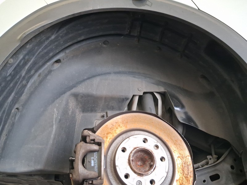 Recambio de plastico pase rueda tras. dch. para peugeot 3008 ii suv (mc_, mr_, mj_, m4_) 1.5 bluehdi 130 referencia OEM IAM 9810