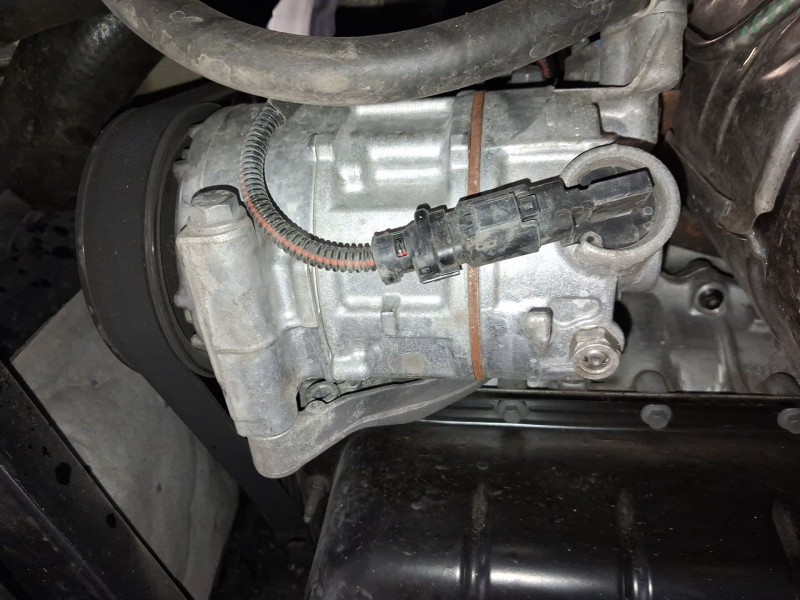 Recambio de compresor aire acondicionado para peugeot 3008 ii suv (mc_, mr_, mj_, m4_) 1.5 bluehdi 130 referencia OEM IAM 982309