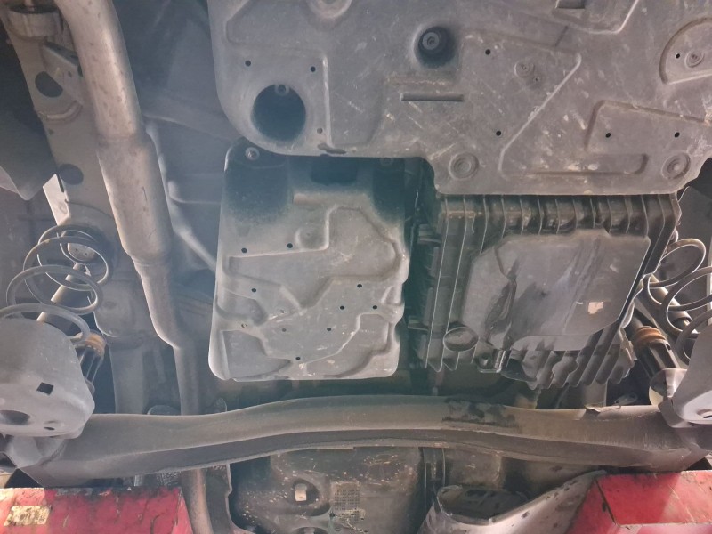 Recambio de puente trasero para peugeot 3008 ii suv (mc_, mr_, mj_, m4_) 1.5 bluehdi 130 referencia OEM IAM 9833974980  