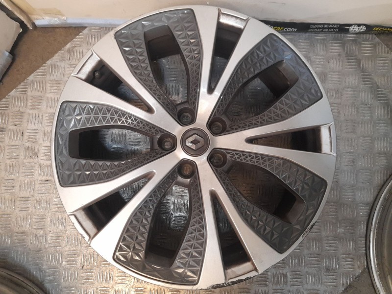 Recambio de juego llantas aluminio para renault grand scénic iv (r9_) 1.2 tce 130 referencia OEM IAM 6.5X20 5 TORN ET33 ROZADAS 