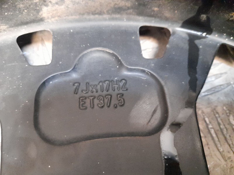Recambio de llanta aluminio para jeep compass (mp, m6, mv, m7) 1.3 hyvrid 4x4 referencia OEM IAM 7X17 5 TORN ET37.5 ROZADA ALUMI