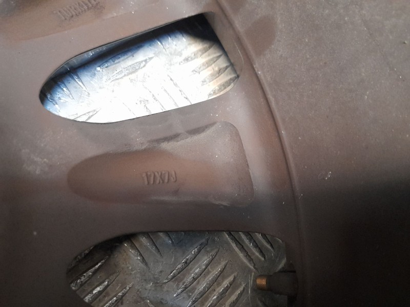 Recambio de juego llantas aluminio para honda civic ix (fk) 1.6 i-dtec (fk3) referencia OEM IAM 7X17 5 TORN ET50 ROZADAS ALUMINI