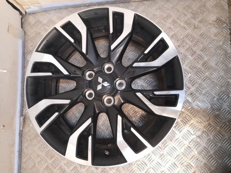 Recambio de llanta aluminio para mitsubishi outlander iii (gg_w, gf_w, zj, zl, zk) 2.0 hybrid 4wd referencia OEM IAM 7X18 5 TORN