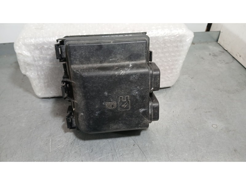 Recambio de caja reles / fusibles para ford focus iv (hn) 1.5 ecoblue referencia OEM IAM 2434802  
