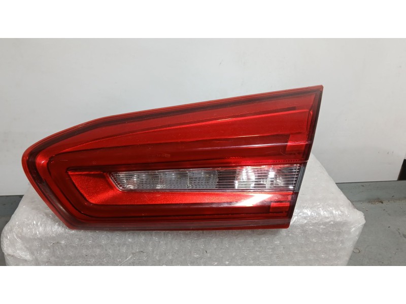 Recambio de piloto trasero derecho interior para ford focus iv (hn) 1.5 ecoblue referencia OEM IAM 2374066  
