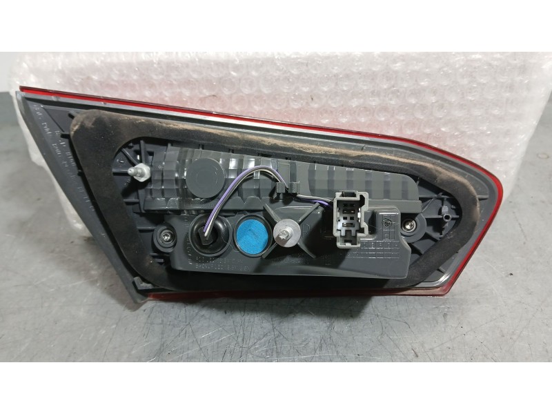 Recambio de piloto trasero derecho interior para ford focus iv (hn) 1.5 ecoblue referencia OEM IAM 2374066  