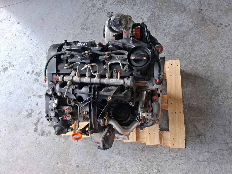 Recambio de motor completo para volkswagen golf vi (5k1) 2.0 tdi referencia OEM IAM CFGB 03L100090R 