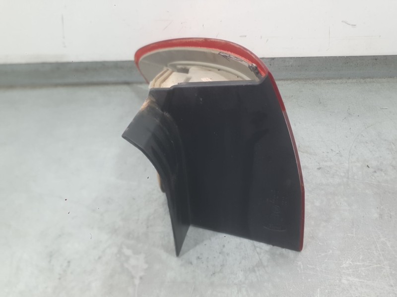 Recambio de piloto trasero derecho exterior para ford mondeo iv (ba7) 1.8 tdci referencia OEM IAM 1523730  