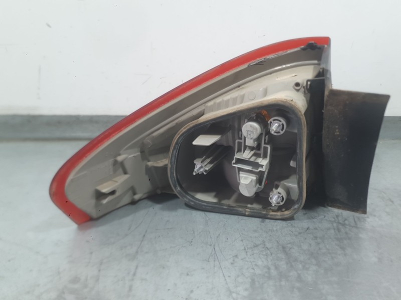 Recambio de piloto trasero derecho exterior para ford mondeo iv (ba7) 1.8 tdci referencia OEM IAM 1523730  