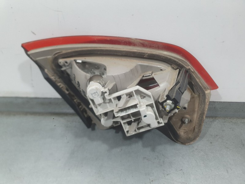 Recambio de piloto trasero derecho interior para ford mondeo iv (ba7) 1.8 tdci referencia OEM IAM 1486766  
