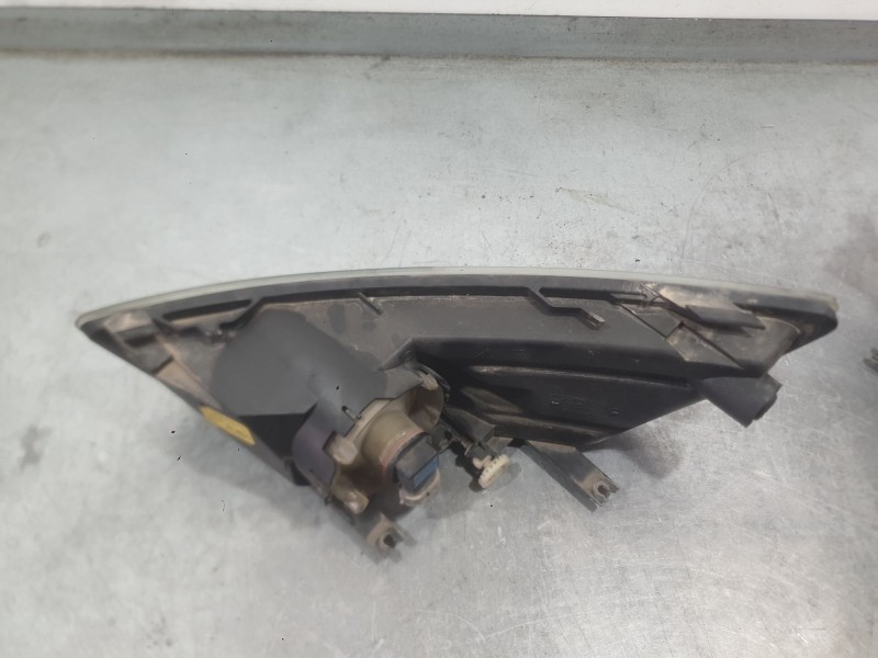 Recambio de faro antiniebla derecho para ford mondeo iv (ba7) 1.8 tdci referencia OEM IAM 1521876  