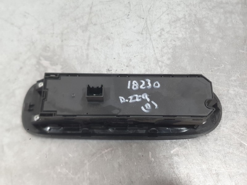 Recambio de mando elevalunas delantero izquierdo para ford mondeo iv (ba7) 1.8 tdci referencia OEM IAM 1467191  