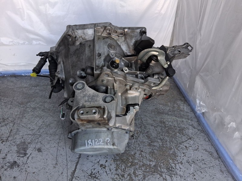 Recambio de caja cambios para peugeot 3008 ii suv (mc_, mr_, mj_, m4_) 1.6 bluehdi 100 referencia OEM IAM 20ET51 1620293880 9553