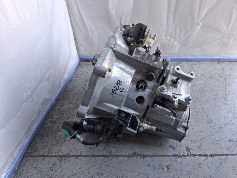 Recambio de caja cambios para peugeot 2008 ii (ud_, us_, uy_, uj_, ur_, uc_) 1.2 puretech 130 referencia OEM IAM 20V248 16291226