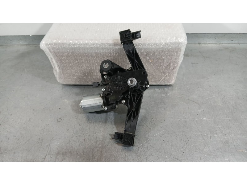 Recambio de motor limpia trasero para opel corsa e (x15) 1.4 (08, 68) referencia OEM IAM 39176498  