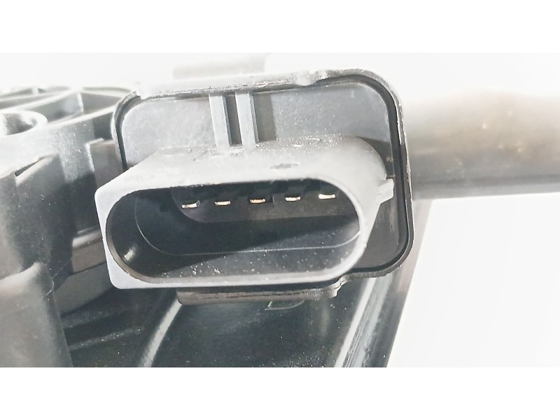 Recambio de elevalunas trasero derecho para bmw x1 (f48) sdrive 18 d referencia OEM IAM 51357490200  