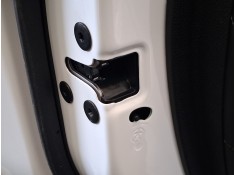 CERRADURA PUERTA TRASERA IZQUIERDA 10640593 