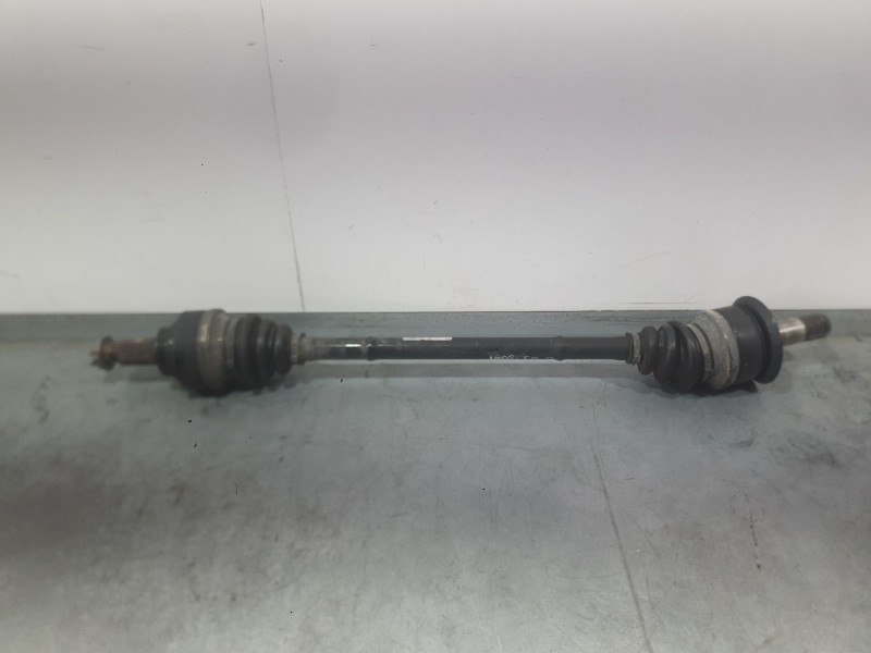 Recambio de transmision trasera derecha para bmw 1 (f21) 116 d referencia OEM IAM 33207624206  