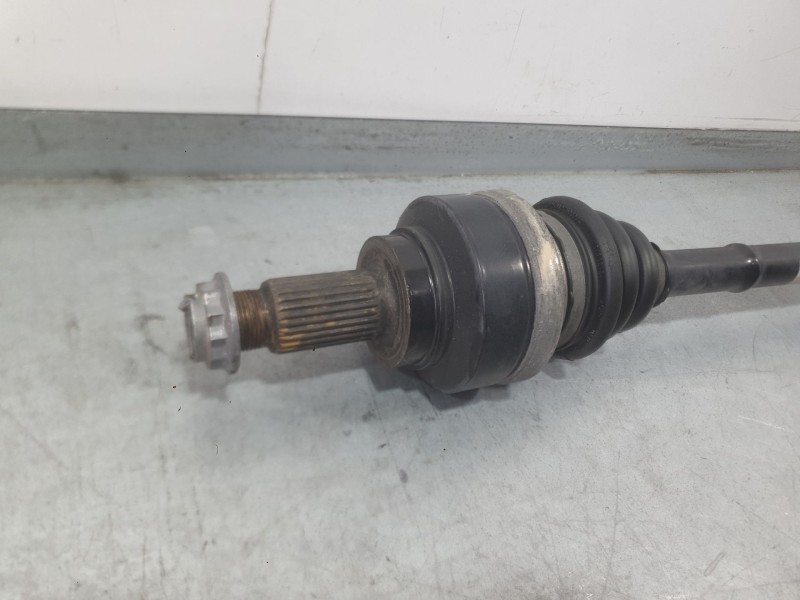 Recambio de transmision trasera izquierda para bmw 1 (f21) 116 d referencia OEM IAM 33207624205  