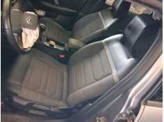 ASIENTO DELANTERO IZQUIERDO 
