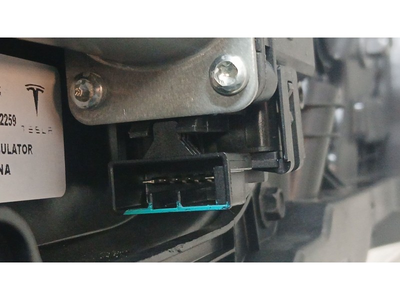 Recambio de elevalunas delantero derecho para tesla model 3 (5yj3) ev referencia OEM IAM 177424300C ELECTRICO 5 PINS 