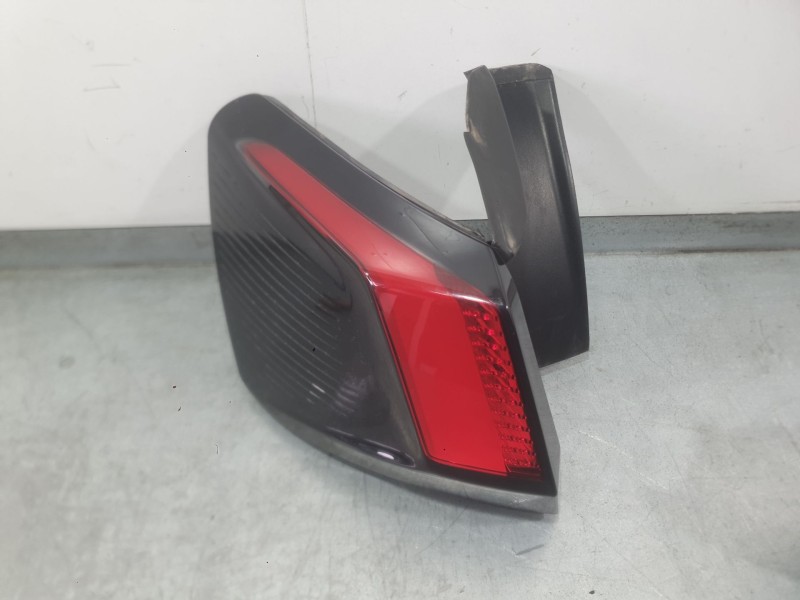 Recambio de piloto trasero izquierdo exterior para peugeot 3008 ii suv (mc_, mr_, mj_, m4_) 1.2 thp/ puretech 130 (mrhnsm, mrhns
