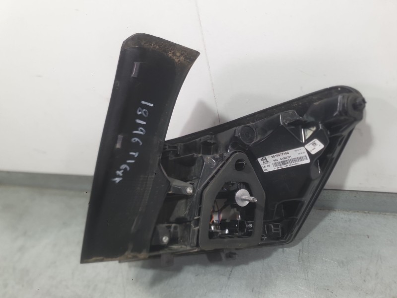 Recambio de piloto trasero izquierdo exterior para peugeot 3008 ii suv (mc_, mr_, mj_, m4_) 1.2 thp/ puretech 130 (mrhnsm, mrhns