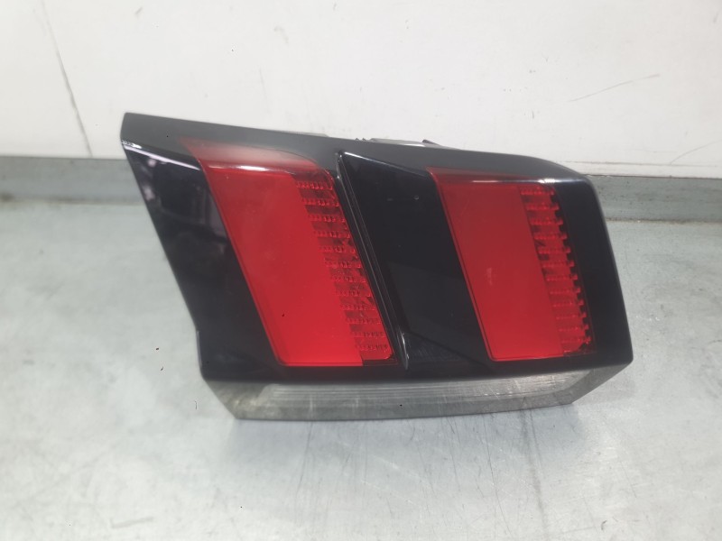 Recambio de piloto trasero izquierdo interior para peugeot 3008 ii suv (mc_, mr_, mj_, m4_) 1.2 thp/ puretech 130 (mrhnsm, mrhns