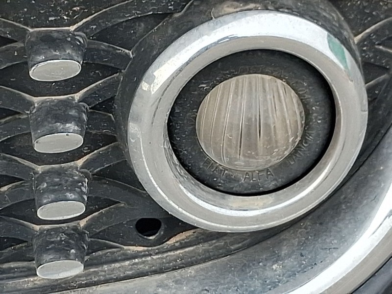 Recambio de faro antiniebla izquierdo para fiat 500 (312_) 1.2 (312axa1a) referencia OEM IAM 52007770  