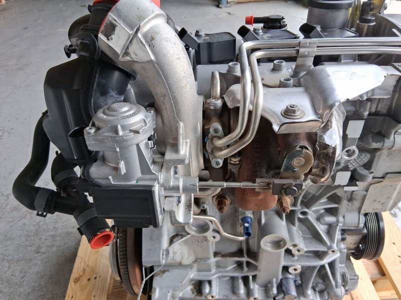 Recambio de motor completo para seat leon st (5f8) 1.4 tsi referencia OEM IAM CZCA 04E100098H 