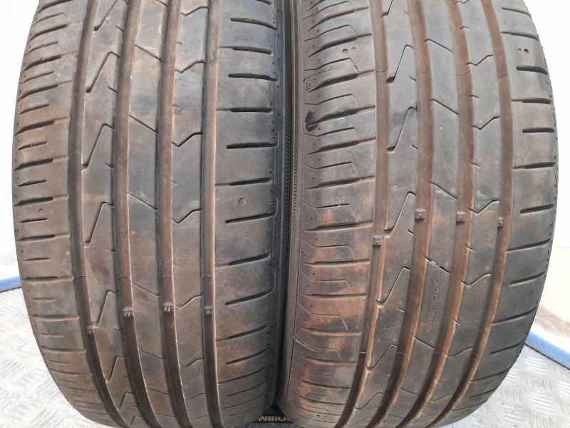 Recambio de neumatico pareja para neumaticos reutilizados - referencia OEM IAM 195501582V HANKOOK 195/50/15/82V