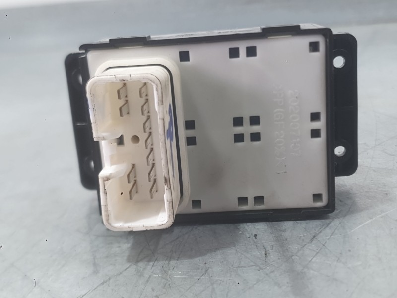 Recambio de mando elevalunas delantero izquierdo para hyundai i10 i (pa) 1.1 referencia OEM IAM 935700X0004X  