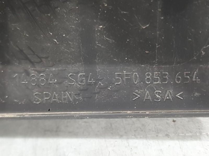 Recambio de rejilla delantera para seat leon st (5f8) 1.4 tsi referencia OEM IAM 5F0853654H9B9  