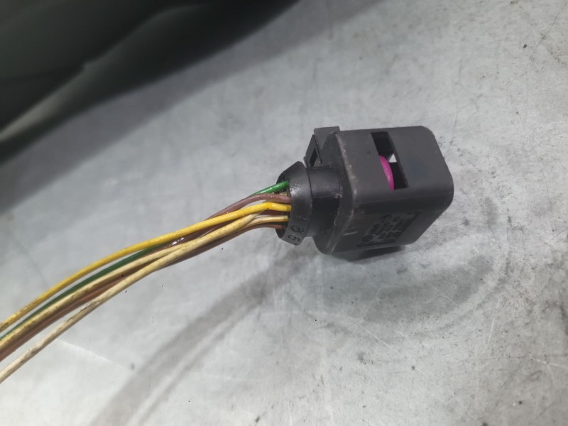 Recambio de retrovisor izquierdo para seat leon st (5f8) 1.4 tsi referencia OEM IAM 5F1857507P9B9 ELECTRICO 