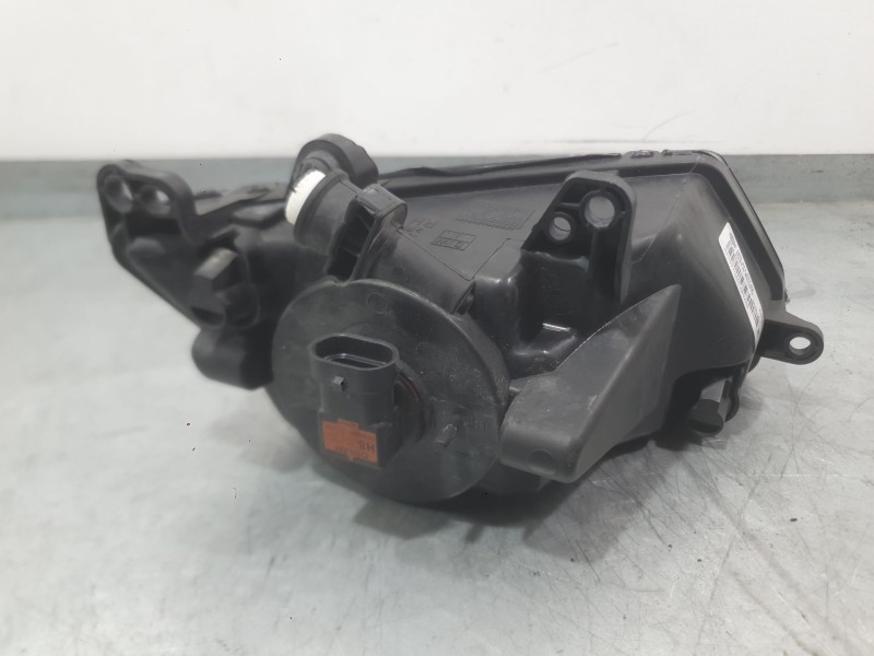 Recambio de faro antiniebla derecho para seat leon st (5f8) 1.4 tsi referencia OEM IAM 6J9941702A  