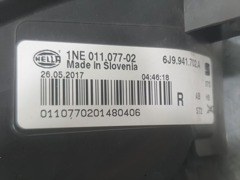 Recambio de faro antiniebla derecho para seat leon st (5f8) 1.4 tsi referencia OEM IAM 6J9941702A  