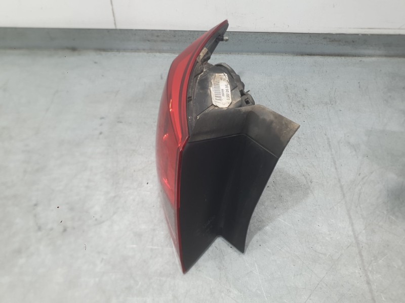 Recambio de piloto trasero izquierdo exterior para seat leon st (5f8) 1.4 tsi referencia OEM IAM 5F0945095D  