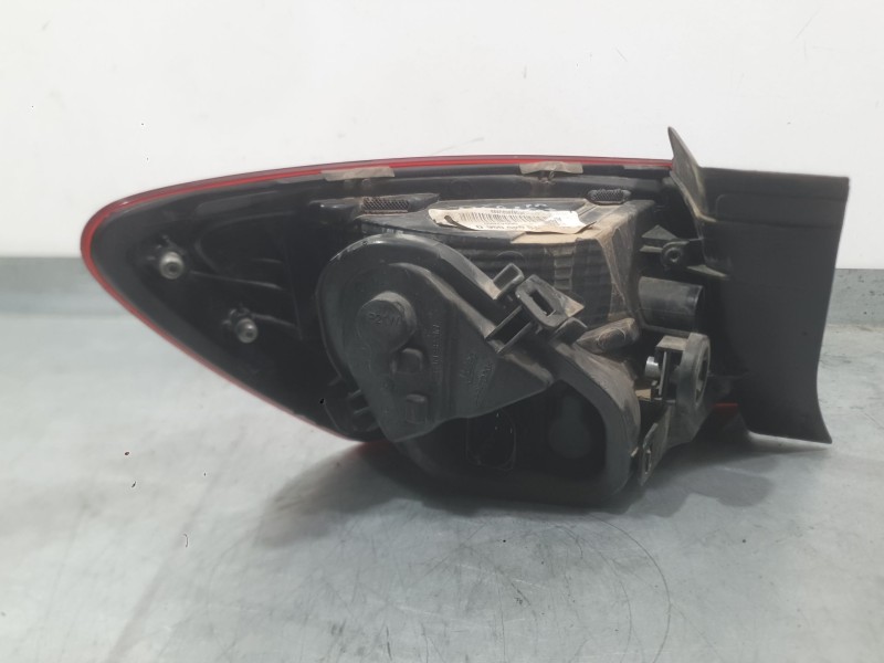 Recambio de piloto trasero derecho exterior para seat leon st (5f8) 1.4 tsi referencia OEM IAM 5F0945096D  
