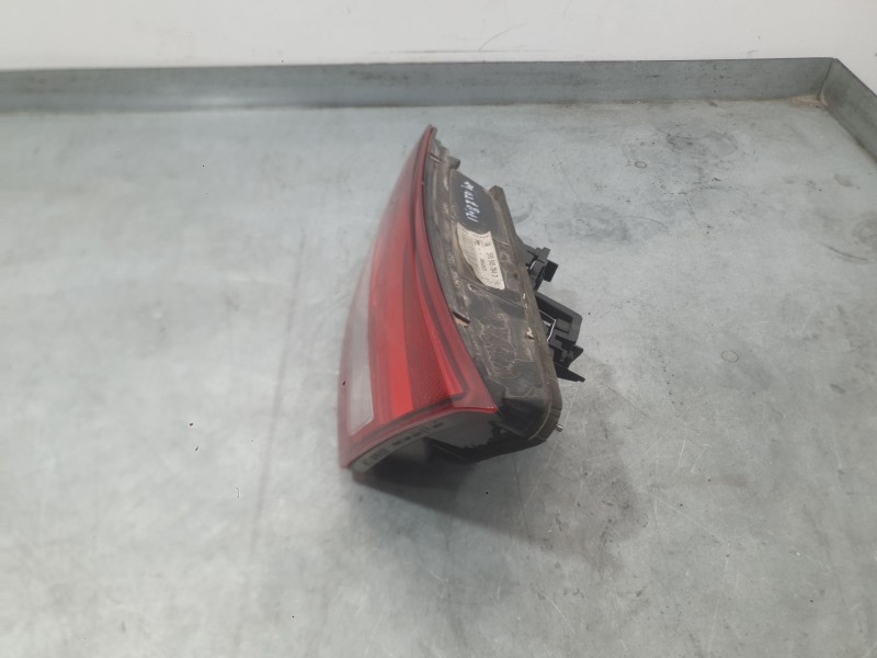 Recambio de piloto trasero derecho interior para seat leon st (5f8) 1.4 tsi referencia OEM IAM 5F0945094L  