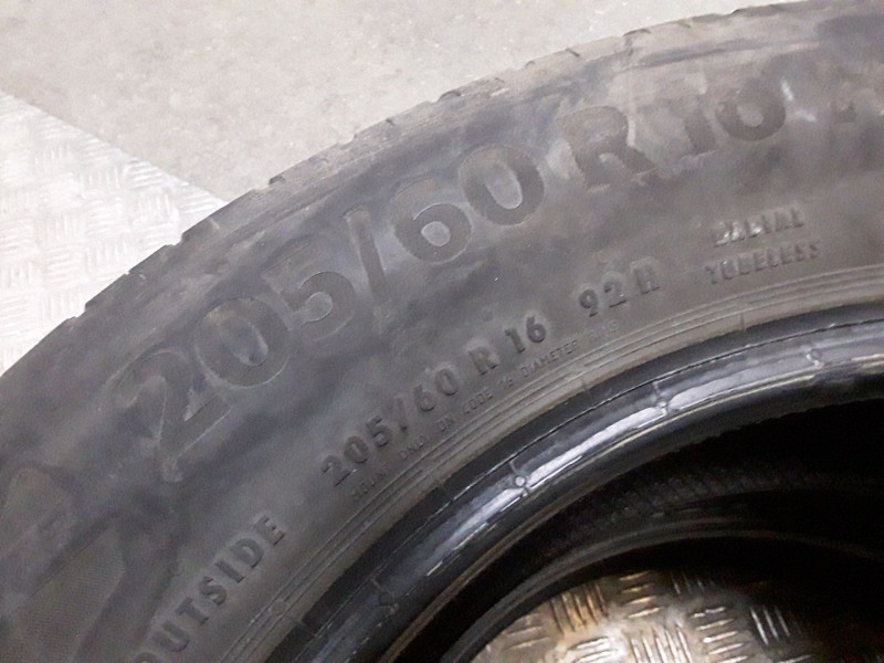 Recambio de neumatico pareja para neumaticos reutilizados - referencia OEM IAM 205601692H CONTINENTAL 205/60/16/92H